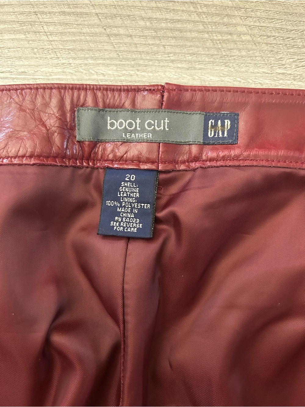 Vintage GAP Fall 2000 Burgundy Genuine Leather Bootcut Pants Women’s Size 20 - Picture 3 of 13